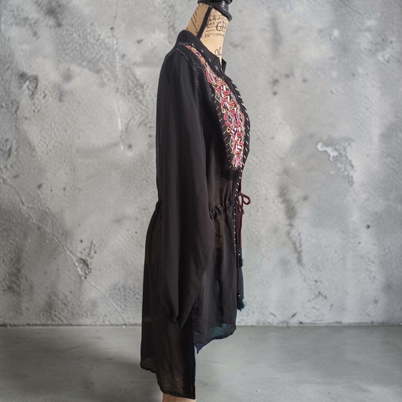 Cato Black Sheer Kimono with Red and White Embroidery NWT Size XL - Picture 5 of 5